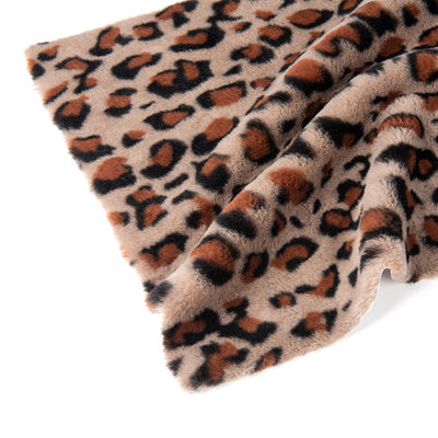 Tejido de piel de peluche cómodo 100% poliéster para prendas de vestir patrón personalizado