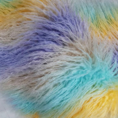 Tejidos de piel de pila larga de colores vibrantes para prendas de vestir o cojines