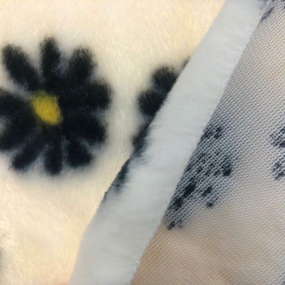 100% de poliéster Jacquard suave con patrón Impresión chaqueta de piel de conejo para un atractivo sofisticado