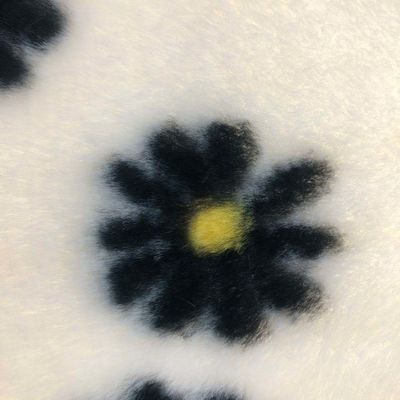 100% de poliéster Jacquard suave con patrón Impresión chaqueta de piel de conejo para un atractivo sofisticado