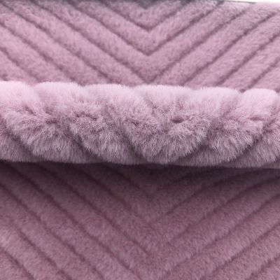 Material de diseño Plush Back 100% Poliéster Tintura de piel de conejo para prendas de vestir
