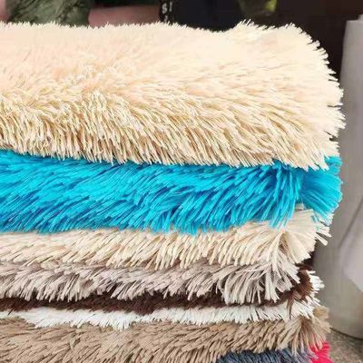 Tejido Plush PV de punto de peso medio 260GSM para la fabricación de revestimientos de juguetes y prendas de vestir
