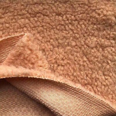 Repelente de manchas 100% poliéster Particulas personalizadas abrigo de lana de cordero para tejidos femeninos