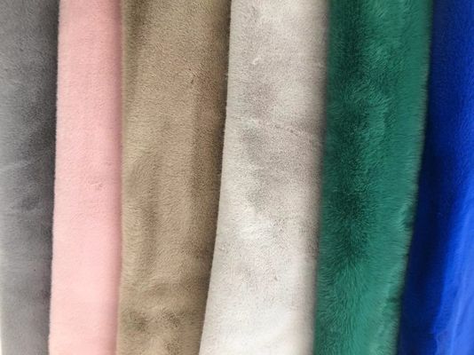 Técnicas de apoyo de punto cómodas 100% poliéster de piel falsa Moda Tejido de piel corta