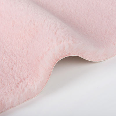 Descripción Tejido de piel de conejo falso tejido de peluche de peluche para prendas de vestir cualquier color