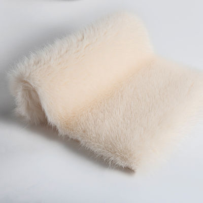 Pelusuras artificiales de sherpa 100% de poliéster de alto peso para la producción de ropa de invierno