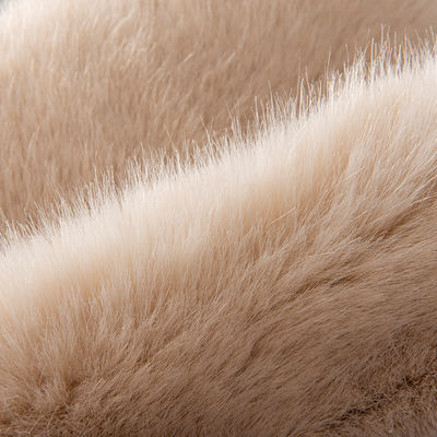 Pelusuras artificiales de sherpa 100% de poliéster de alto peso para la producción de ropa de invierno