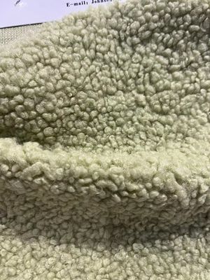 100% de poliéster Tejido para el hogar Tejido de peluche para el sofá Número de hilos personalizados