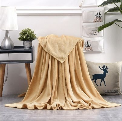 Blanco para bebés de lana suave de tamaño pequeño de peluche 5-8mm antiestático listo para el envío