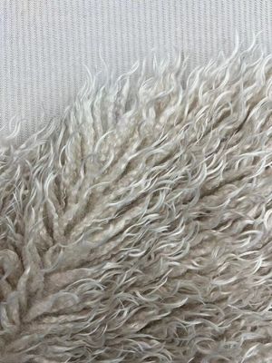 Tejido de terry Teddy de piel de terciopelo 100% de poliéster de punto personalizado para la producción de prendas de vestir
