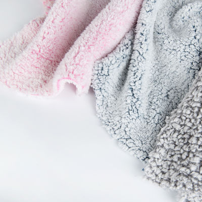 Tejido de tejido de poliéster 100% de lana suave de peluche Shu veludo para textiles domésticos