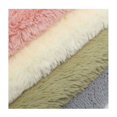 20 mm de longitud de pila de tricot de punto de color sólido de tejido plush PV para juguetes blandos y mantas
