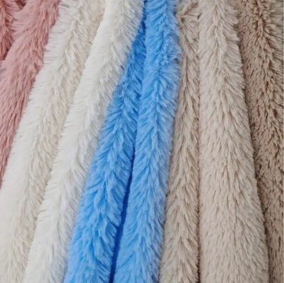 20 mm de longitud de pila de tricot de punto de color sólido de tejido plush PV para juguetes blandos y mantas