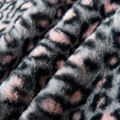 100% de poliéster súper suave Leopardo Impresión de piel de conejo Tejido de piel falsa para la confección de prendas