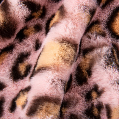 100% de poliéster súper suave Leopardo Impresión de piel de conejo Tejido de piel falsa para la confección de prendas