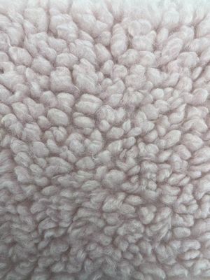 Tejido de peluche hecho de lana Sherpa 100% poliéster peso pesado para prendas de invierno