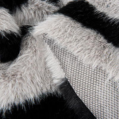 Peluche de peluche de tela de abrigo de mujer Larga piel clara Jacquard Falsa piel para contacto de densidad artificial