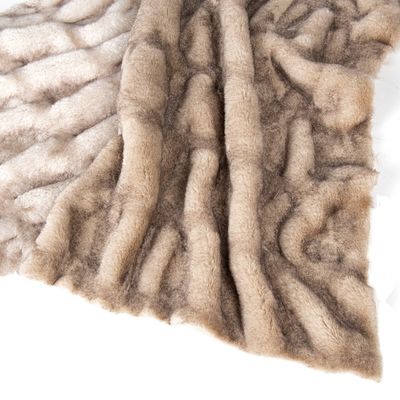 Tejido de piel de conejo secado rápidamente La elección perfecta para prendas de vestir textiles para el hogar de moda