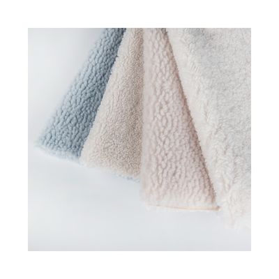290±10gms Tejido de concha blanda abrigo de invierno con suede Teddy Sherpa Bonded Fleece de piel falsa
