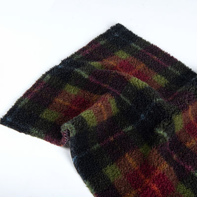 Tejido de peluche de poliéster 100% Jacquard Tejido Sherpa Perfecto para lanzar mantas