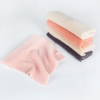 Tejido de piel de oso de peluche para abrigo de invierno ancho 58/60 "Cualquier color en PANTONE se puede suministrar