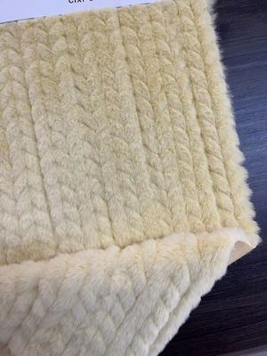Tejido de piel corta de piel suave de piel falsa para abrigo Cuenta de hilo de juguete longitud de contacto 60 cm color gris