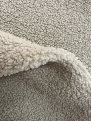 Tejido de lana de peluche para el hogar textil/ropa/juguetes resistente a la abrasión y personalizable