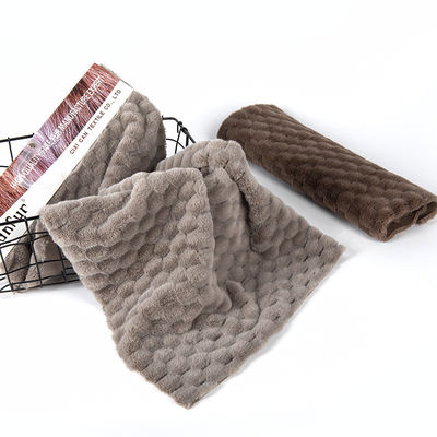 Suave y acogedor 100% de poliéster Tricot de punto de piel falsa cepillado tela para el abrigo de las damas
